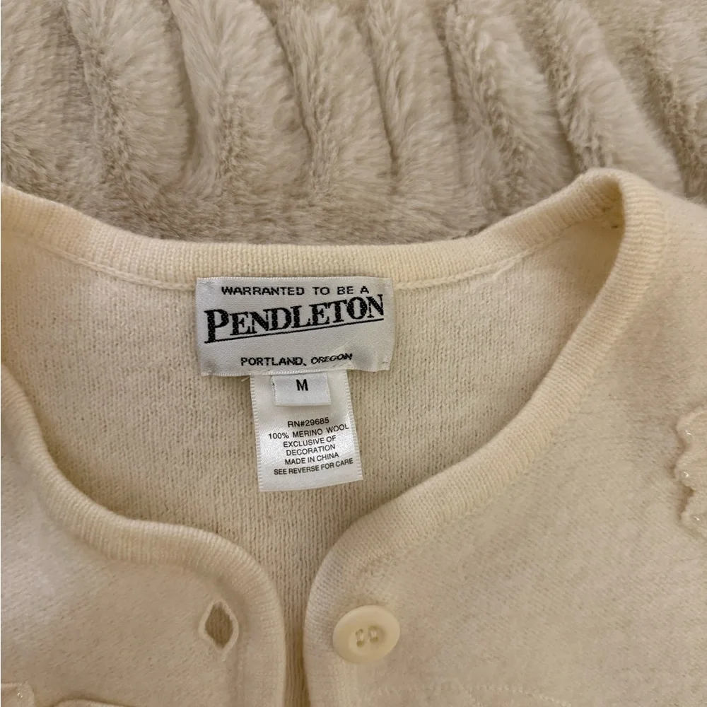 Pendleton Ivory Floral Cardigan - Picture 5 of 6